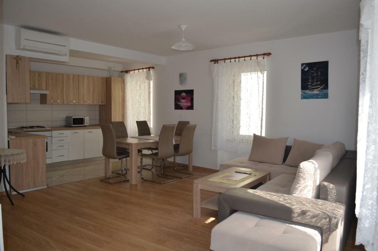 Apartment Michael Кърк Екстериор снимка
